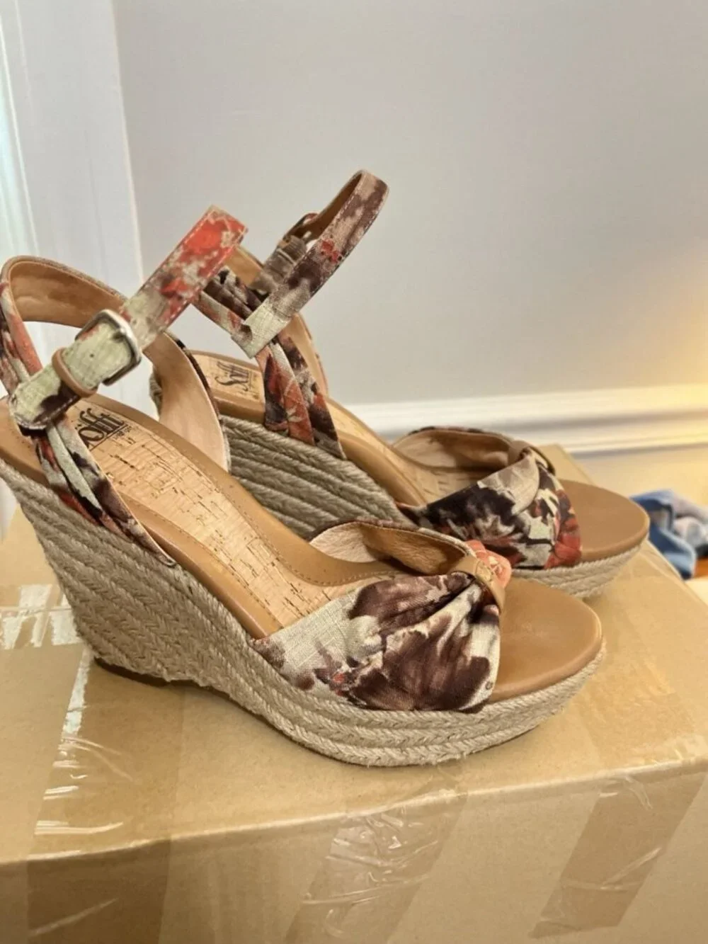 Sofft Peggie Tropical Espadrille Wedge Sandals Sz 10 Ankle Strap Cork Cushion